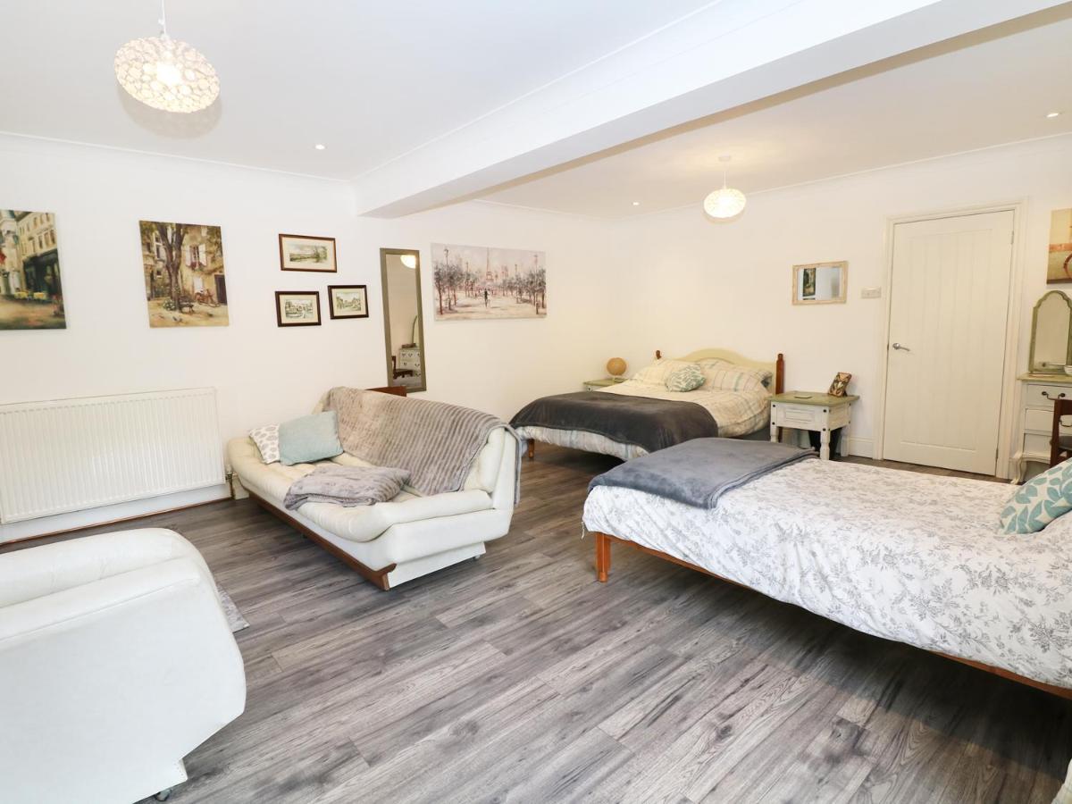 Rhinegold Bungalow *